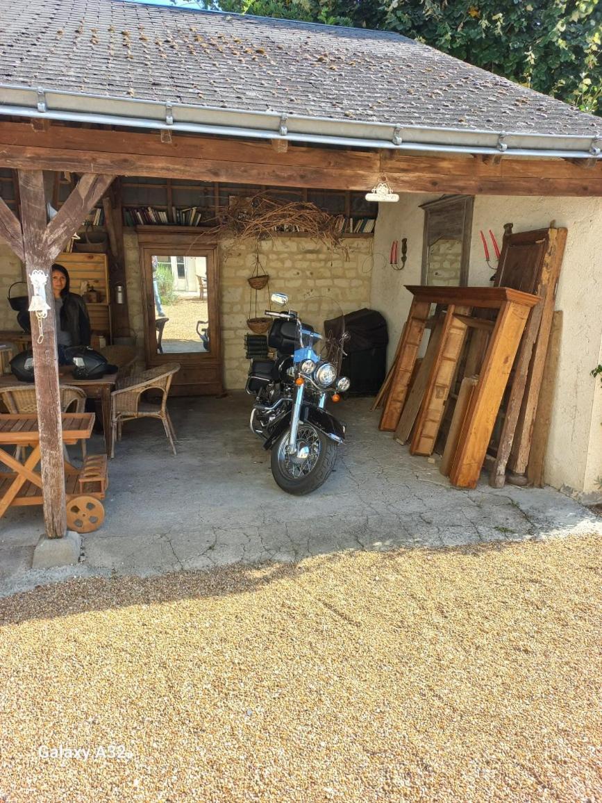 La Douceur Saumuroise Avec Petit Dejeuner Exterior foto